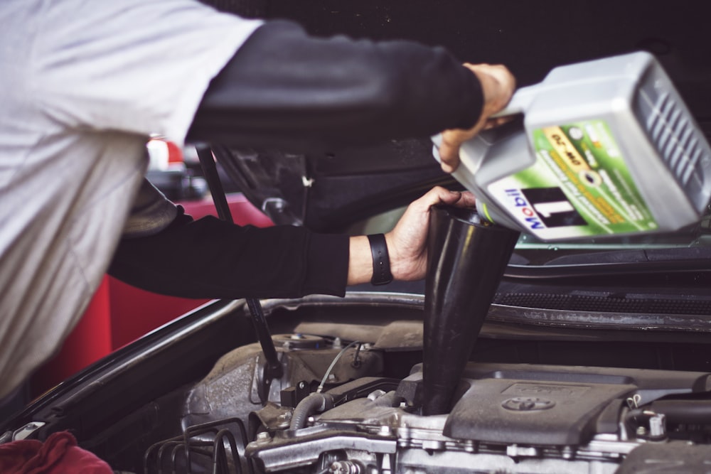 Full-synthetic oil and fluid service at AUTOEXPERT Virginia Beach VA
