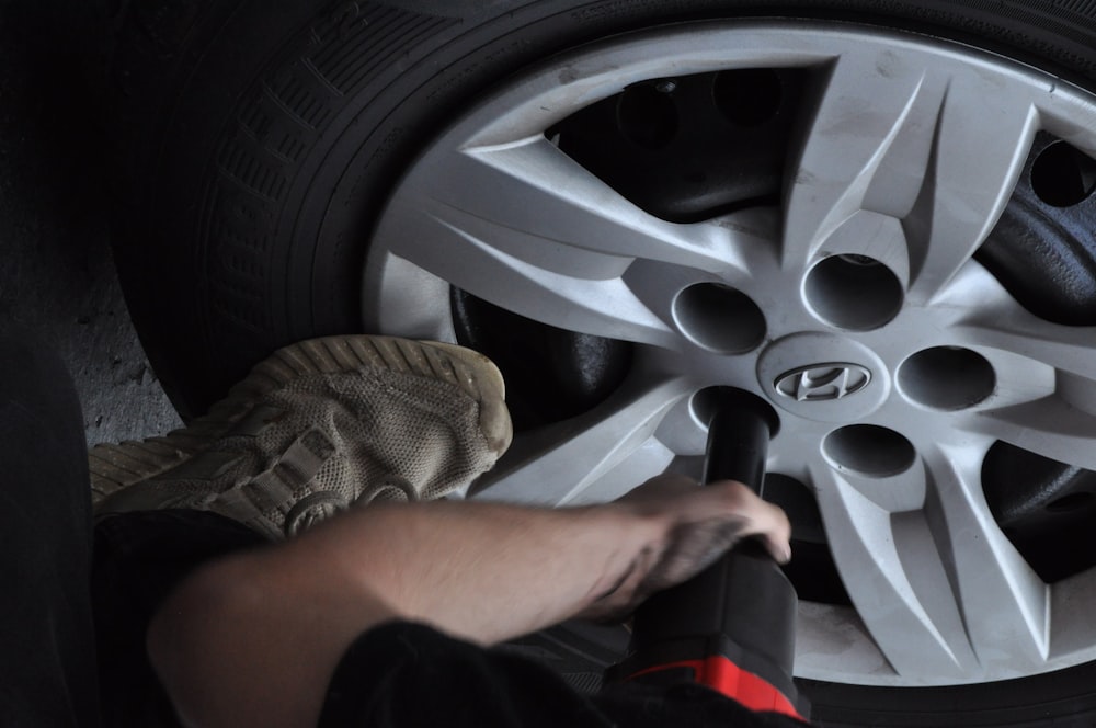 Tire service and wheel alignment at AUTOEXPERT auto repair, Virginia Beach VA